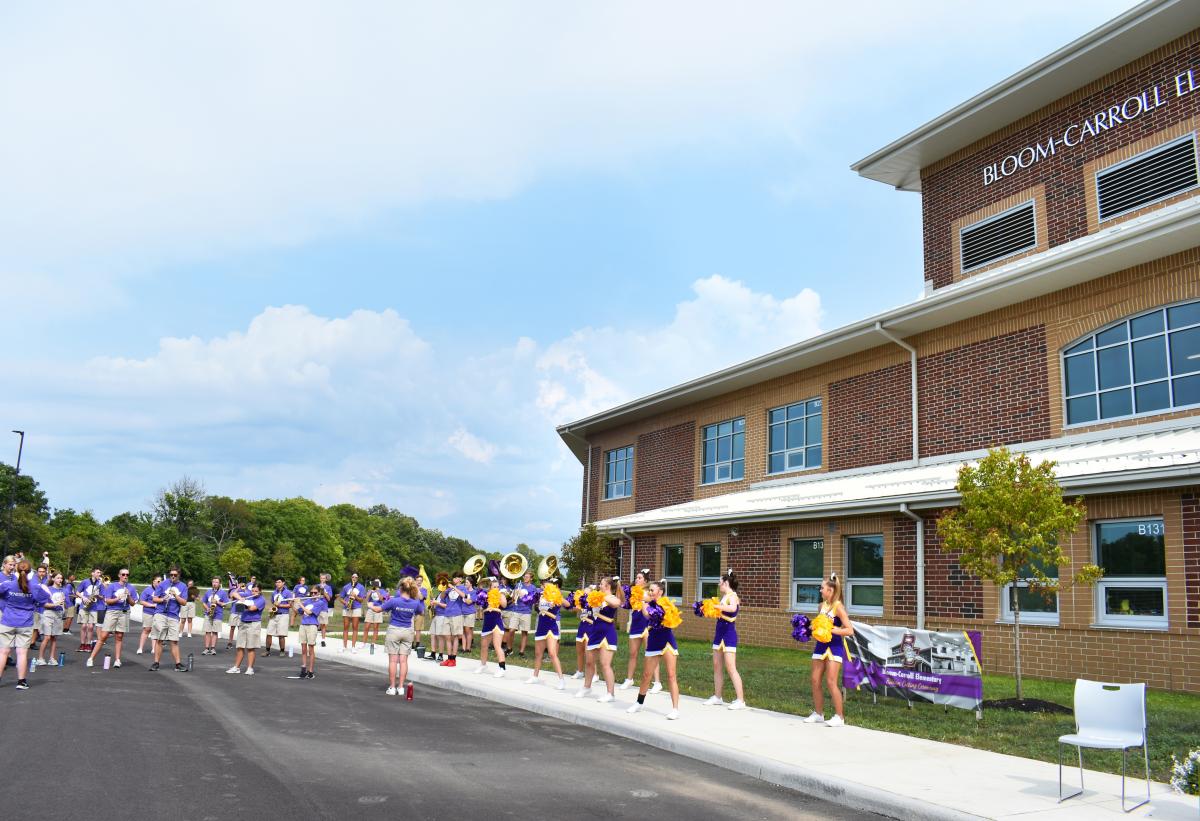 BloomCarroll Elementary School opens doors at ribbon cutting ceremony